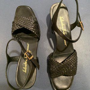 Salvatore Ferragamo Nero Nappa Calf Size W8 3cm